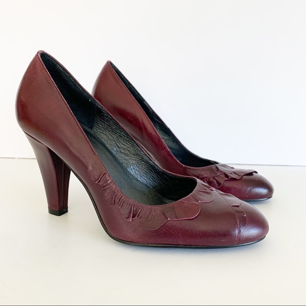 Elegant Burgundy Heels